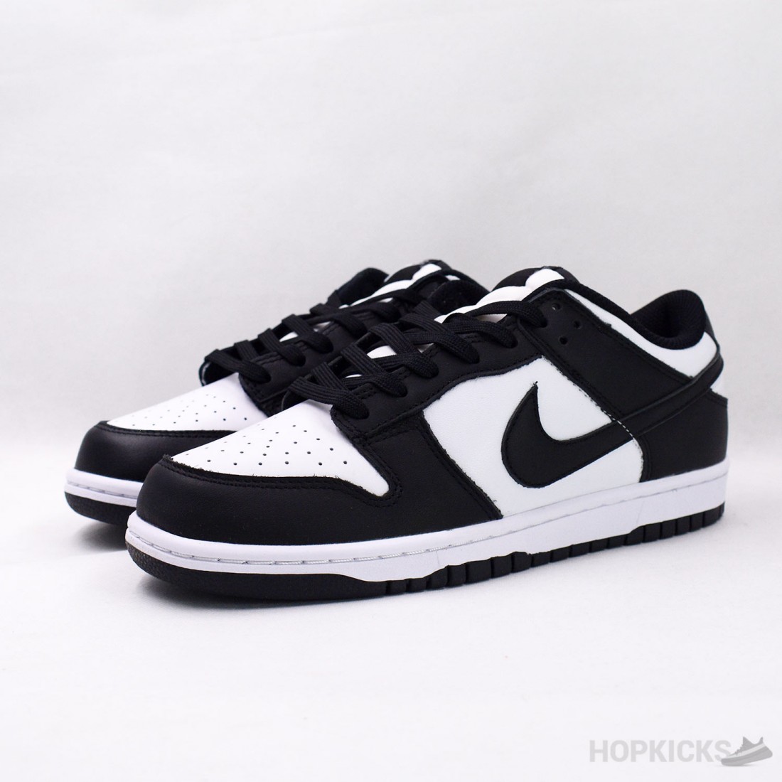 dunk low black white price